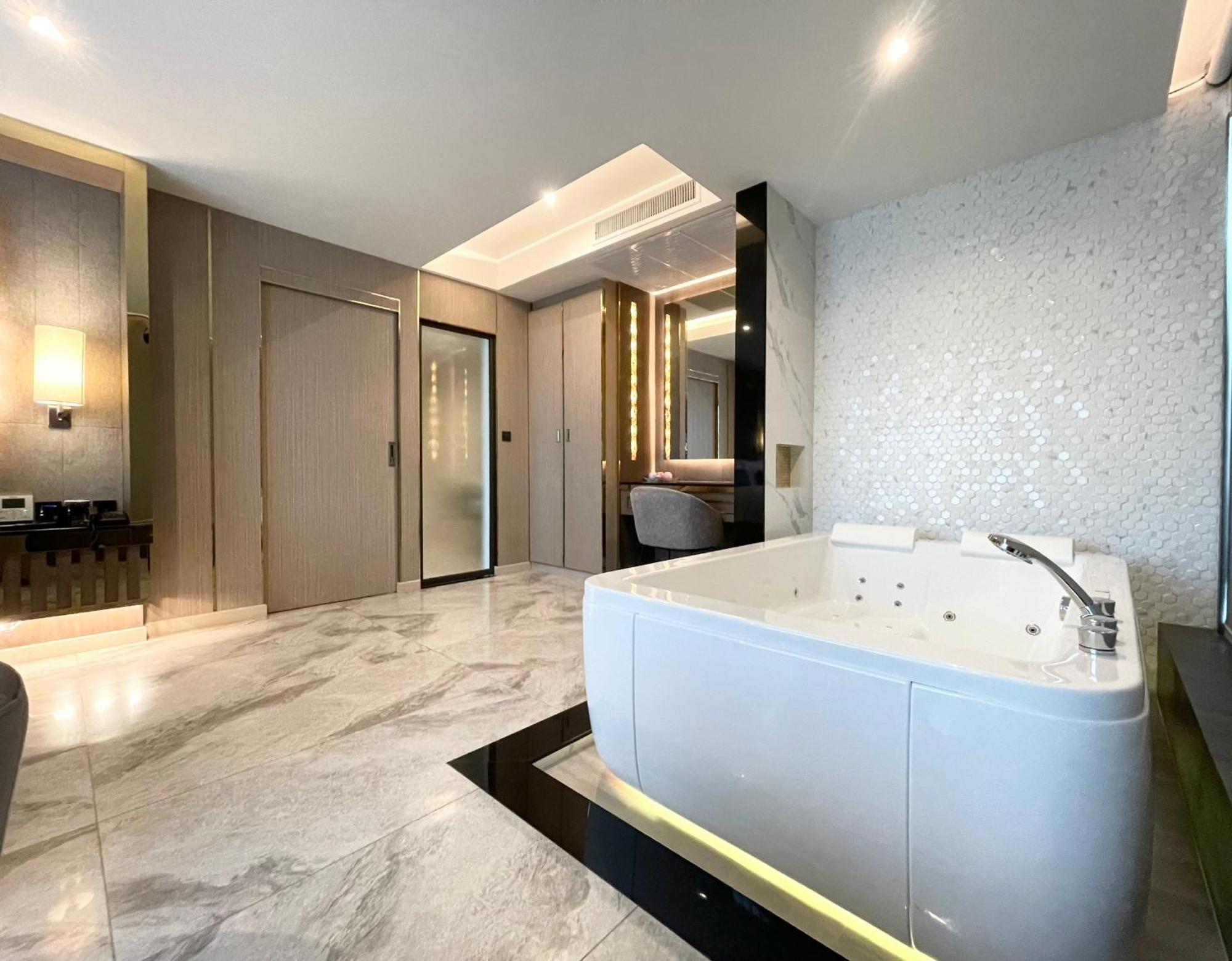 The Tj Hotel Jomtien Eksteriør billede