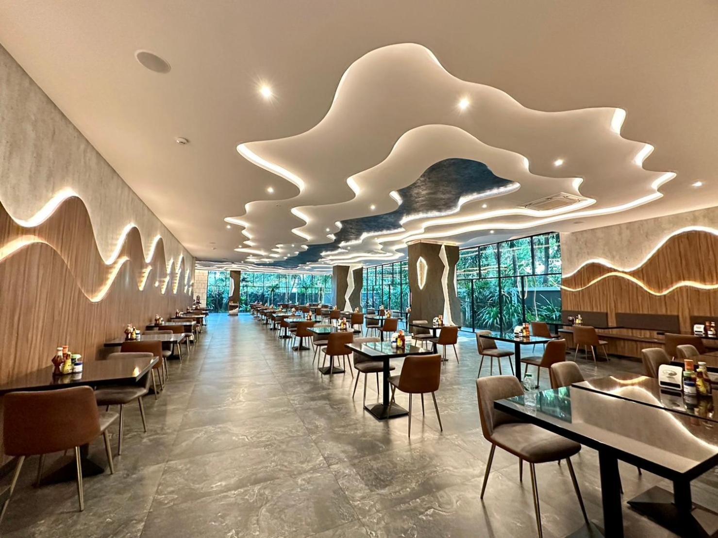 The Tj Hotel Jomtien Eksteriør billede