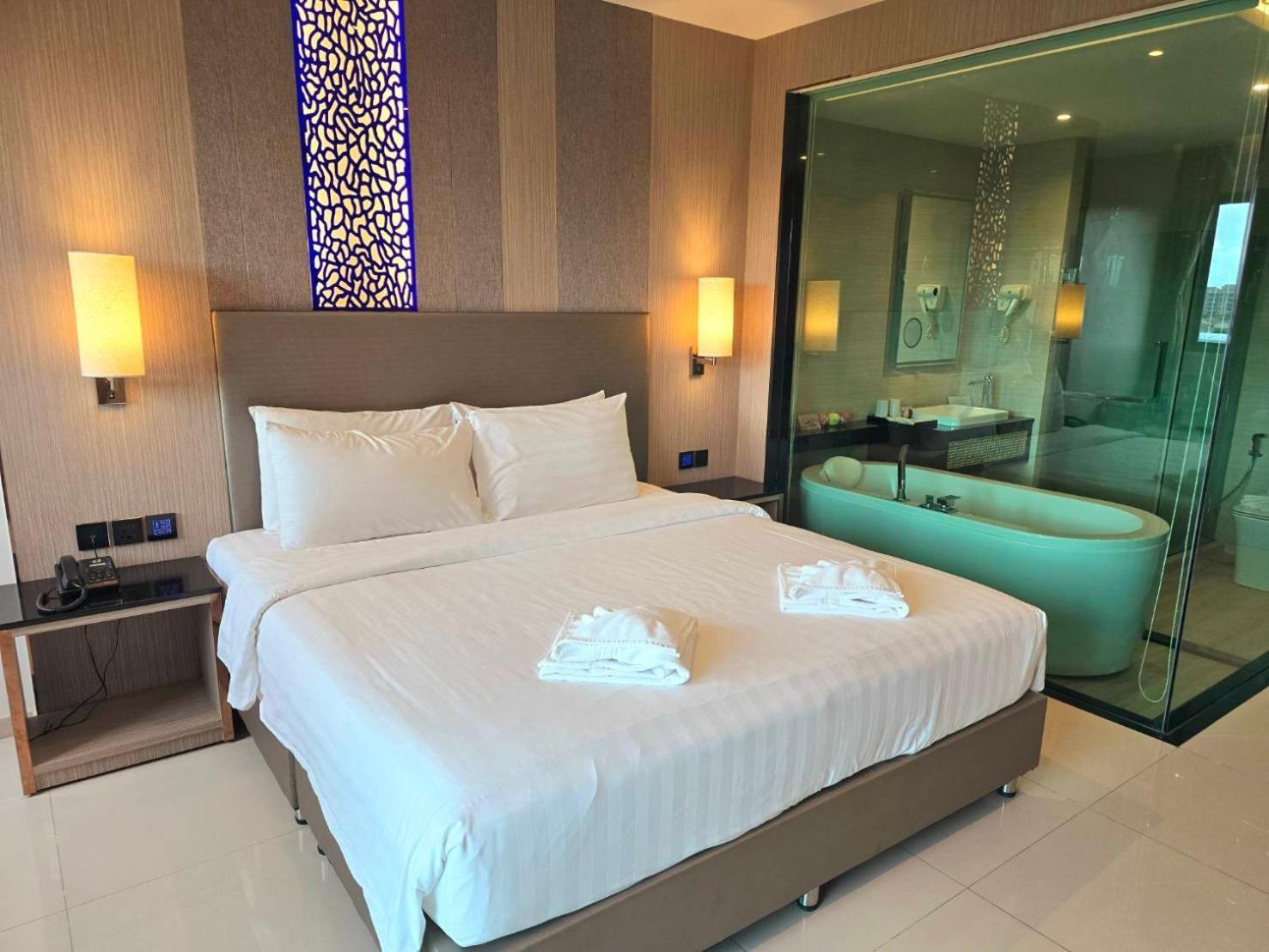The Tj Hotel Jomtien Eksteriør billede