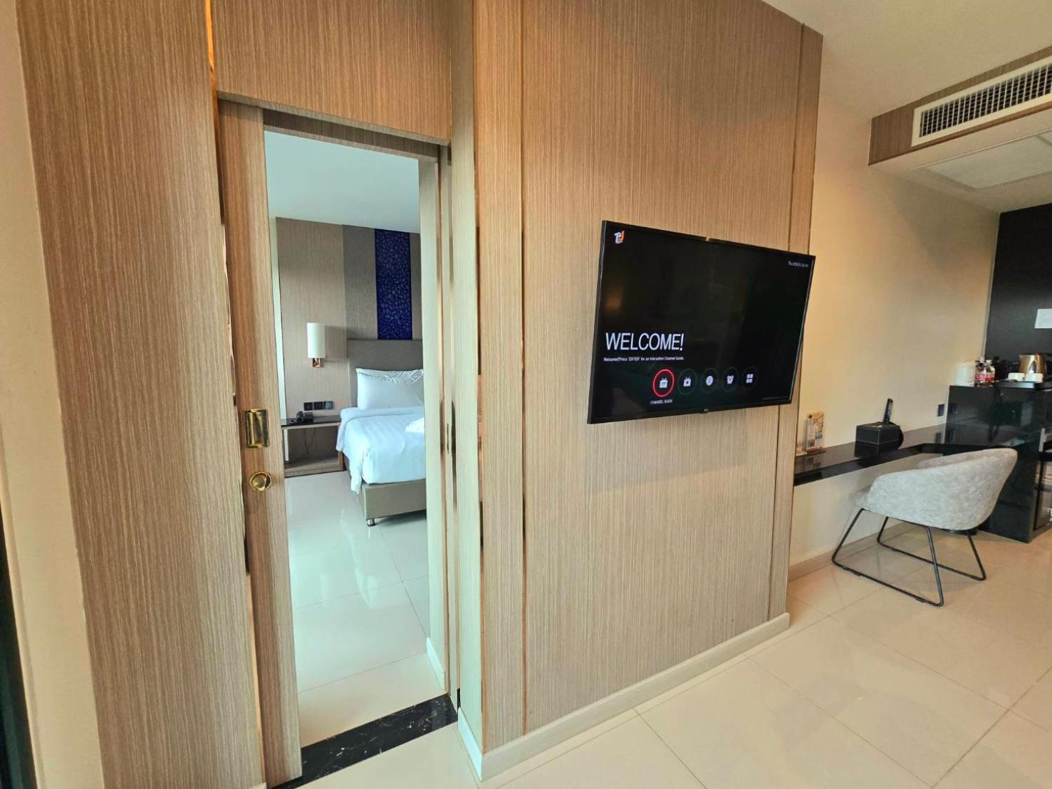 The Tj Hotel Jomtien Eksteriør billede