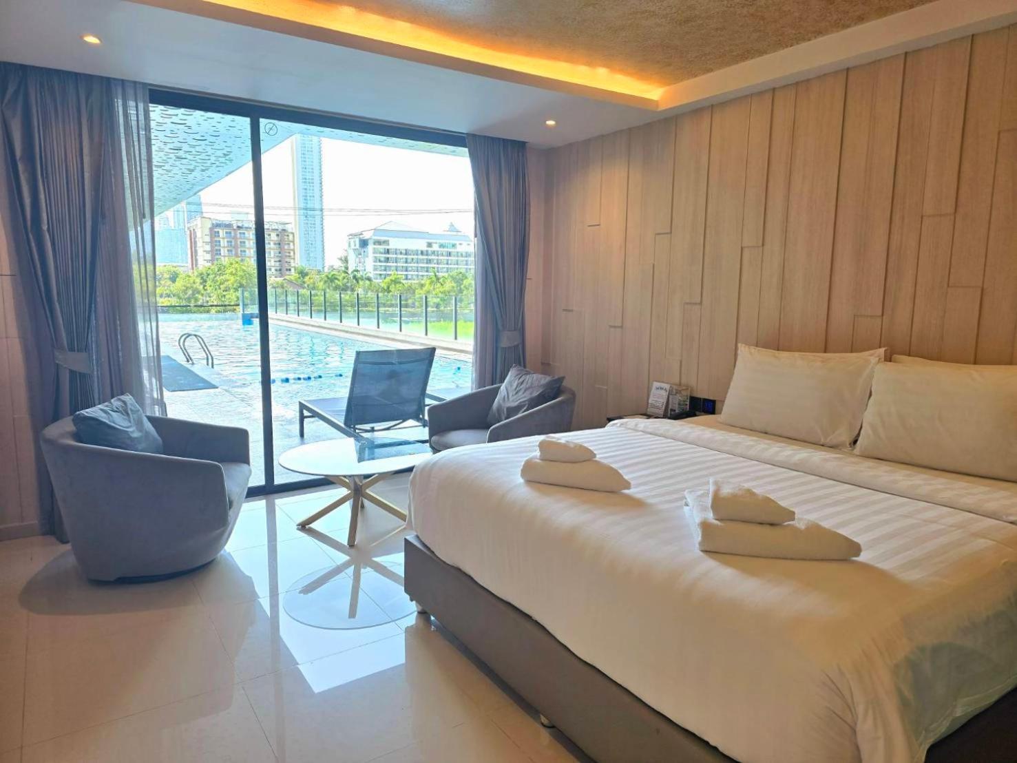 The Tj Hotel Jomtien Eksteriør billede