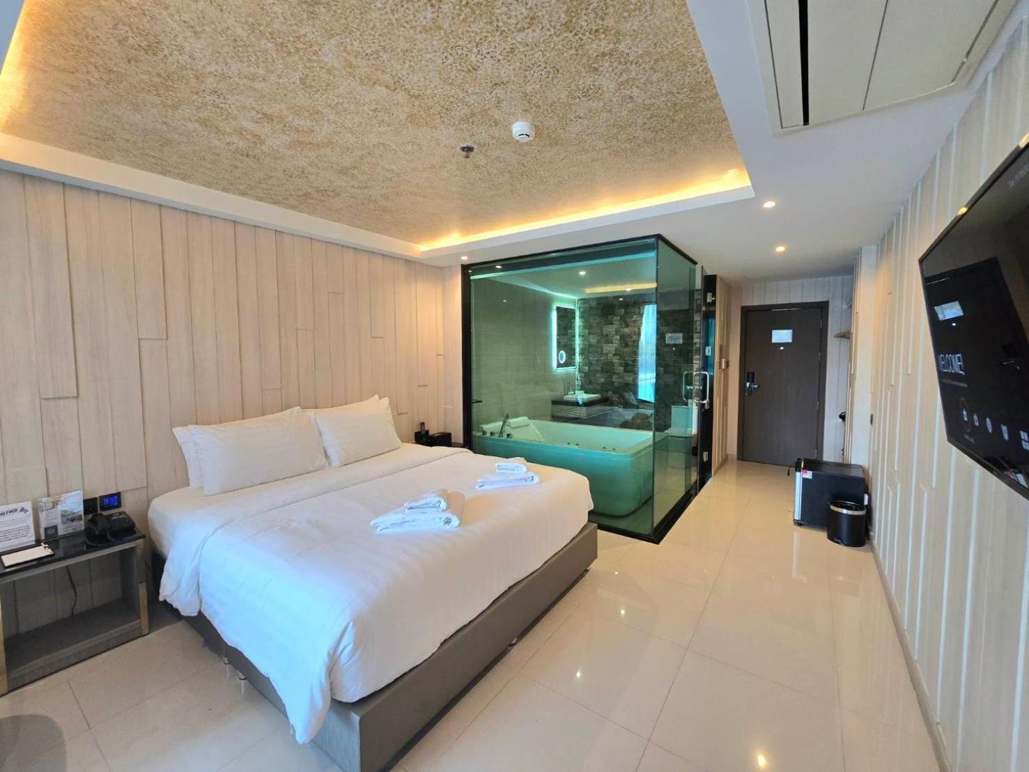 The Tj Hotel Jomtien Eksteriør billede