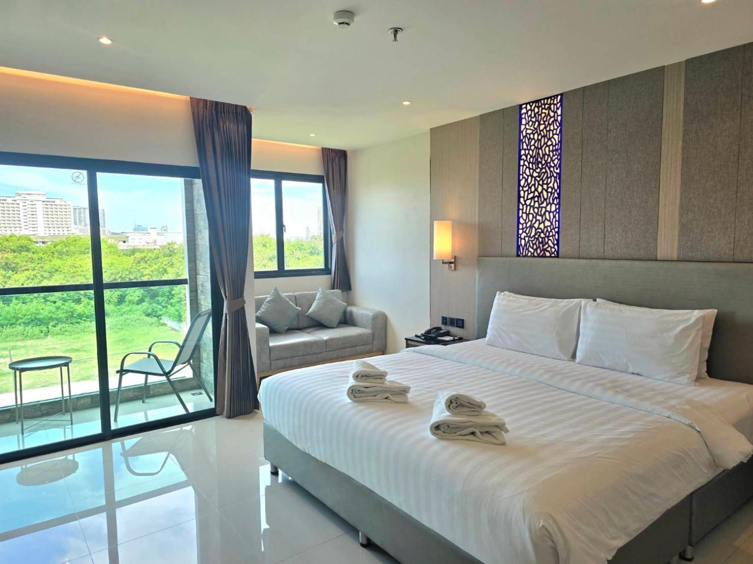 The Tj Hotel Jomtien Eksteriør billede