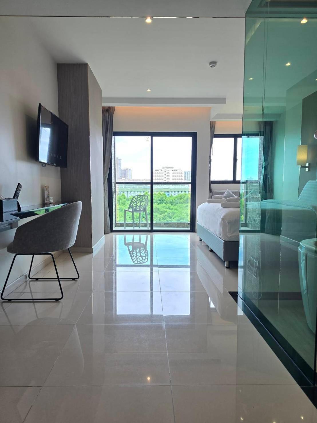 The Tj Hotel Jomtien Eksteriør billede